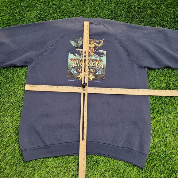 Vintage Shuckers Seafood Bar Sweatshirt XL 23x26 Faded USA - Picture 7 of 16